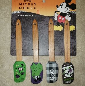 Halloween Mickey Mouse spatula set